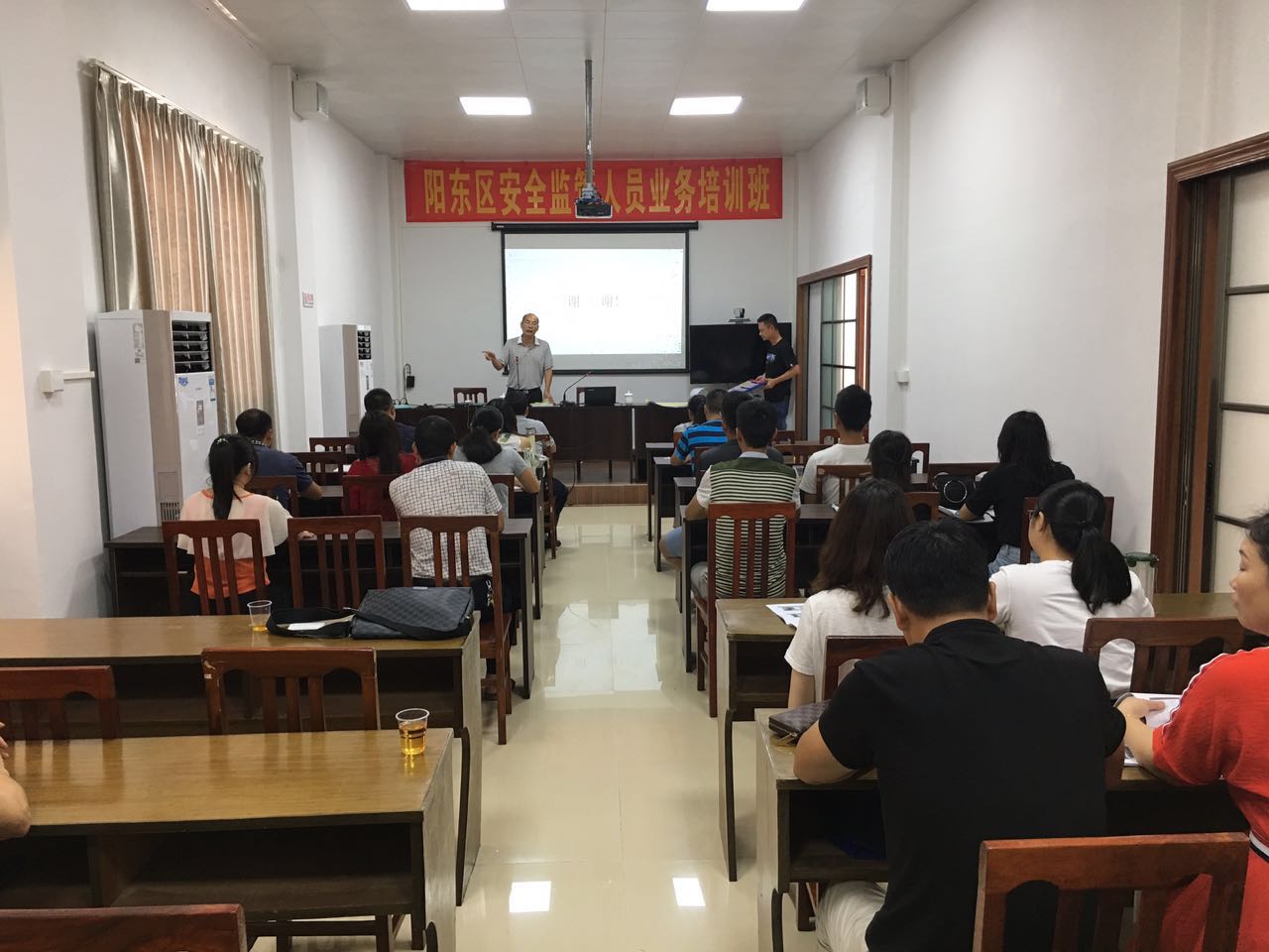 【陽職動態(tài)】廣東陽職為陽東區(qū)街、鎮(zhèn)安全監(jiān)管人員開展職業(yè)病防治知識講座 【陽職動態(tài)】廣東陽職為陽東區(qū)街、鎮(zhèn)安全監(jiān)管人員開展職業(yè)病防治知識講座